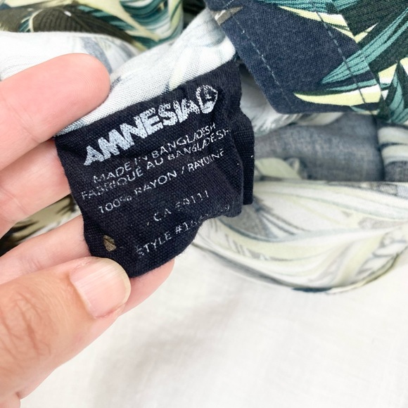 Amnesia Tropical Print Casual Button Down Shirt - Picture 9 of 11